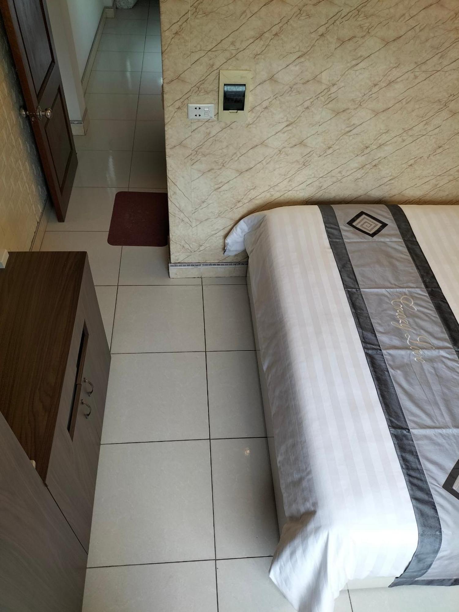 Roma Hotel Noi Bai Airport Ханой Екстер'єр фото